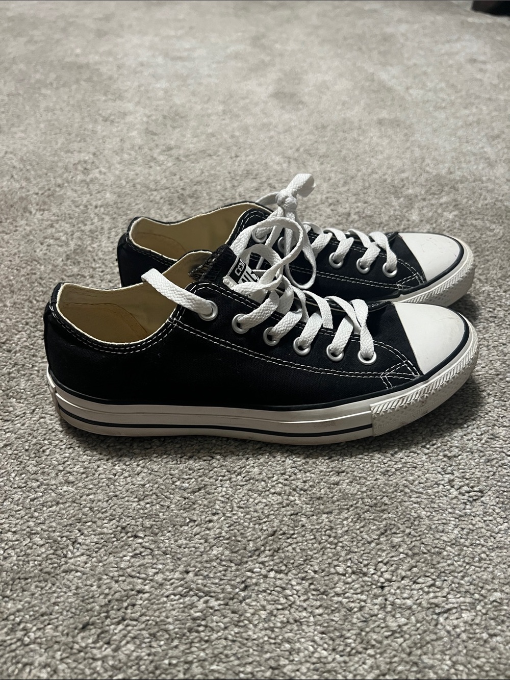 Converse Black Sneakers Women’s Size 8 Classic Casual Shoes Minimal Wear
